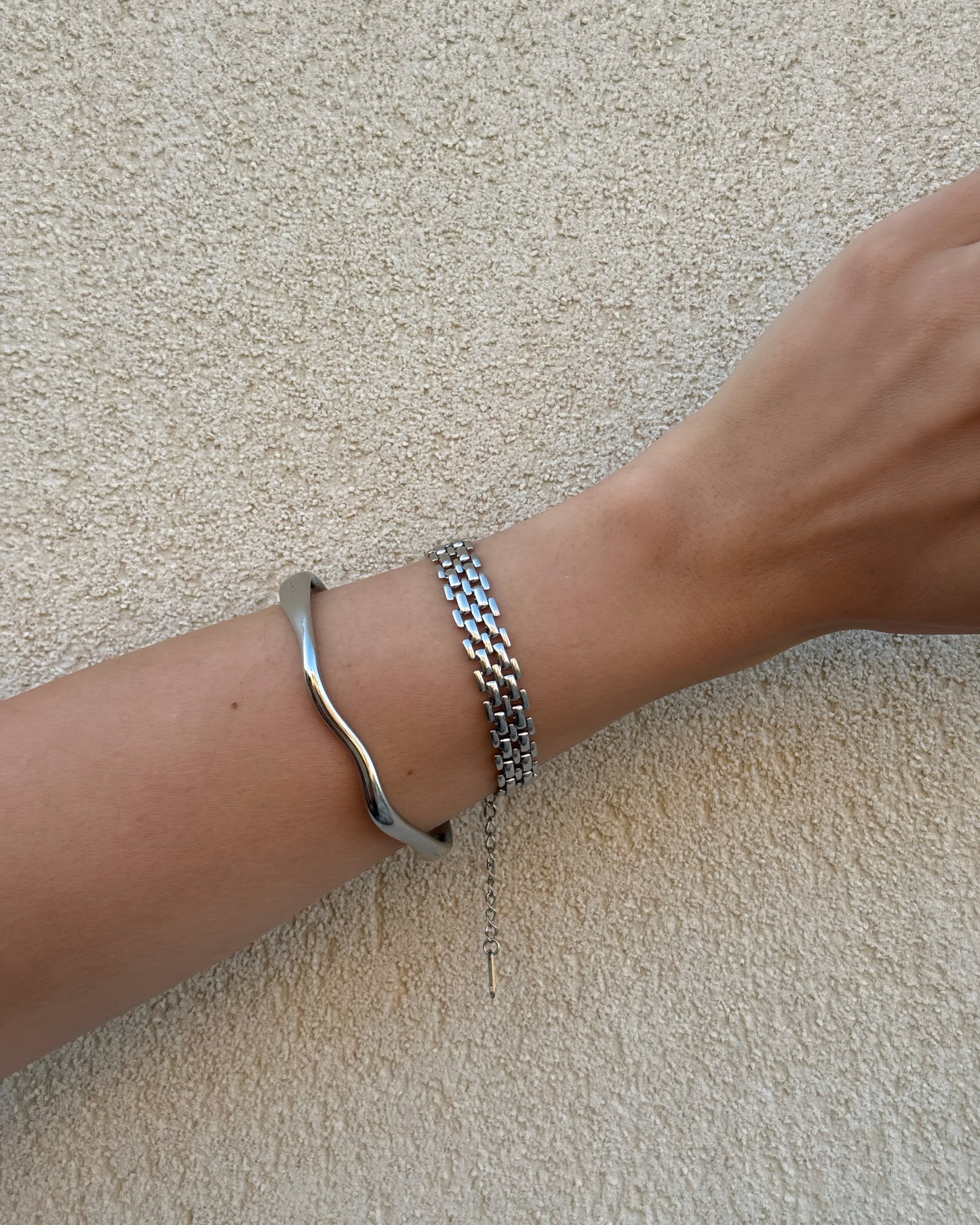 Wave silver cuff