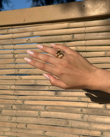 Ivy ring